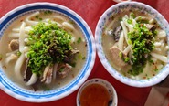Mê tô bánh canh bột xắt vịt xiêm thủ công và hào hiệp ở Cai Lậy
