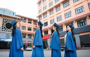 Từ đầu tàu đến đại học tinh hoa
