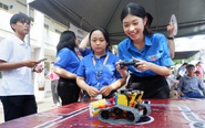 Hàng ngàn bạn trẻ hào hứng trải nghiệm Ngày hội 'Chuyển đổi số - Chuyển động xanh'