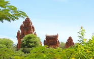 Ngắm quần thể tháp Pô Klong Garai ở vùng đất 'gió như Phan, nắng như Rang'