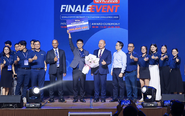 Robot chăm sóc người cao tuổi 'ẵm' 100.000 USD QVIC 2026
