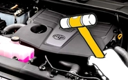 Toyota dùng búa đập xe để xác định động cơ có hỏng không