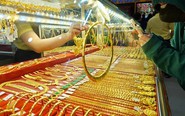 Đọc nhanh 24-8: Đồng USD tăng trở lại, giá vàng giảm nhẹ