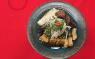 Thi nấu phở chay ở công viên Bình Phú: Làm cả bánh phở ngò gai với... 'tủy bò'