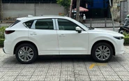 Tin tức giá xe: Mazda CX-5 giảm tới trăm triệu, bản cao nhất cũng xuống cạnh tranh SUV cỡ B