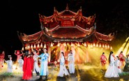 Văn Miếu - Quốc Tử Giám đẹp ảo diệu trong đêm ‘Khai văn’