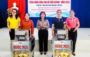 Phụ nữ TP.HCM đồng hành cùng biên cương, hỗ trợ tiểu thương chuyển đổi số