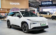 Toyota muốn làm 400.000 xe điện 'chạy điện nhưng vẫn đổ xăng' mỗi năm, ra mắt 2027