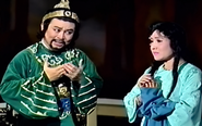 Quế Trân khóc khi xem ba Thanh Tòng diễn cùng nghệ sĩ Lệ Thủy trong Áo cưới trước cổng chùa