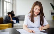 Mới: Thi IELTS trên máy tính, thí sinh vẫn có thể làm bài viết trên giấy