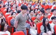 Vì sao Y Hà Nội giữ 'đặc sản' hô tên, chọn chuyên ngành bác sĩ nội trú suốt 11 năm?