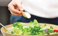 Thực phẩm nào chứa nhiều muối nhưng lại không có vị mặn?