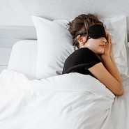 Bao lâu nên thay ga giường, vỏ gối một lần?