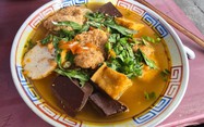 This Ho Chi Minh City stall cooks ‘bun rieu’ over firewood for nearly half a century