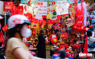 Hanoi adorned with national flags ahead of National Day celebrations