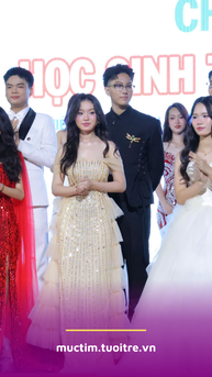 Phần trình diễn đồng phục và trang phục dạ hội tại chung kết Học sinh thanh lịch Trường THPT Phan Đăng Lưu