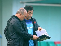 VFF ký hợp đồng 3 năm với trợ lý Lee Young Jin