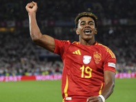 Lamine Yamal giành thêm danh hiệu bàn thắng đẹp nhất Euro 2024
