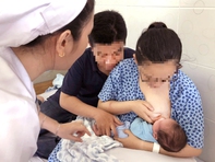 Tại sao phụ nữ cho con bú lại ‘mất xương’ tạm thời?