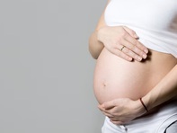 Stress của mẹ có thể để lại dấu ấn lâu dài trong não con