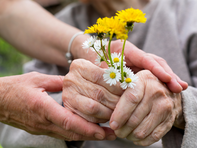 Ai thuộc nhóm có nguy cơ suy giảm nhận thức khi lớn tuổi?