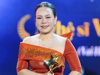 Việt Hương thắng giải 'Nữ diễn viên chính xuất sắc nhất'