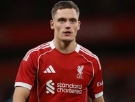 Chuyển nhượng quốc tế 2025: Bóng đá nam 'vung tay' 13,08 tỉ USD