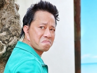 Danh hài Bảo Chung: 'Lúc mất 25 tỉ, tôi vẫn cười cho nhẹ đầu'