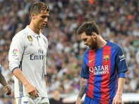 Ronaldo gửi Messi... ‘một cái ôm’
