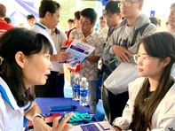 Giấy báo dự thi đánh giá năng lực Đại học Quốc gia TP.HCM sai sót thông tin, cần làm gì?