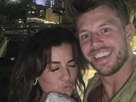 Cặp đôi 'phát hờn' vì hóa đơn khách sạn khi kẹt lại Dubai