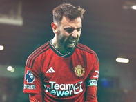 Man Utd và 'thần chú'... 'nếu bí, cứ đưa bóng cho Bruno Fernandes’