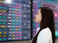 Chứng khoán 2-4: ‘Đi săn’ cổ phiếu mùa đại hội đồng cổ đông, nhà đầu tư cần lưu ý gì?