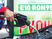 Có cần rút hết xăng A95 trước khi đổ E10? Lưu ý gì khi dùng xăng E10?