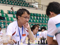 Trường Sơn cùng hàng loạt cao thủ cờ vua dự giải đồng đội quốc gia