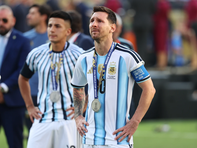 Messi hụt cúp vẫn ‘mạnh’ hơn các cầu thủ Tây Ban Nha