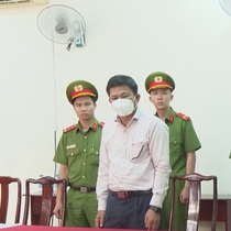 Bản tin tối 30-6: Bắt nguyên giám đốc CDC Bình Phước; Xe Phương Trang lao vào quán cà phê
