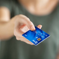 Podcast: Tập 1 - Các nhà khoa học lý giải tâm trạng của con người khi xài tiền mặt và thanh toán online