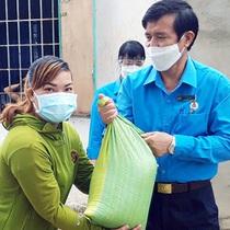 Bản tin sáng 18-8: Nhóm người lao động nào bị COVID-19 tiếp tục được bảo hiểm hỗ trợ?