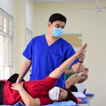 Tin sáng 7-8: Cách kiểm soát khó thở hậu COVID-19