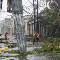 Tin thế giới 28-9: Bão Ian tấn công Cuba, chuẩn bị tới Mỹ