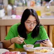 Podcast: Vì sao không nên kéo dài bữa ăn quá 45 - 60 phút?