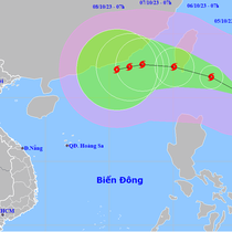 Podcast: Bão mạnh cấp 15 đang hướng vào biển Đông, thời tiết những ngày tới ra sao?