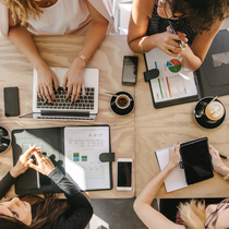 Podcast: Co-working hấp dẫn ra sao mà khiến nhiều bạn trẻ phải rời bỏ văn phòng?