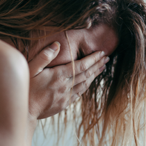 Podcast: Buồn khi thu về, vui khi xuân đến có thể là dấu hiệu của trầm cảm