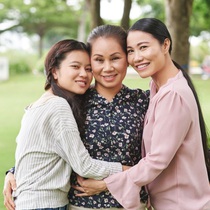 Vì sao người trẻ ngại nói lời yêu thương với cha mẹ, hãy nói từ hôm nay đừng để muộn!