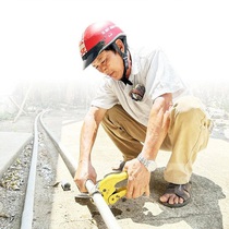 Sống chất như ông Bảnh - thợ sửa ống nước bất đắc dĩ