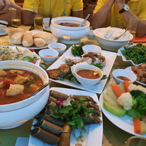 Người bệnh gout nên ăn uống, sinh hoạt như thế nào trong dịp Tết này?