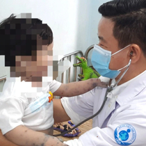 Bệnh truyền nhiễm vào mùa gây bệnh cho trẻ, phụ huynh đừng lơ là