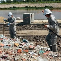 Coi chừng phải hầu tòa vì đổ bậy rác thải